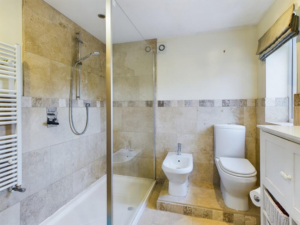 CAM02854G0-PR0306...