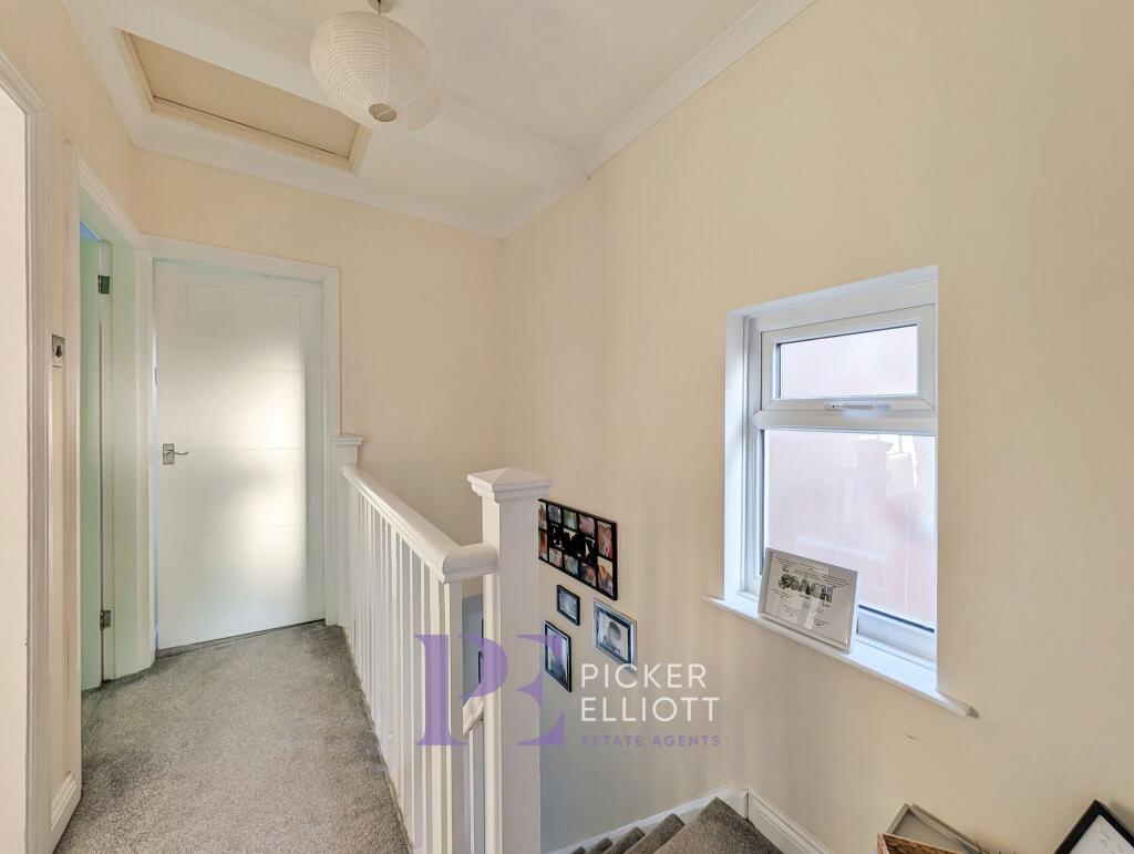 Barrie Road, Hinckley, LE10