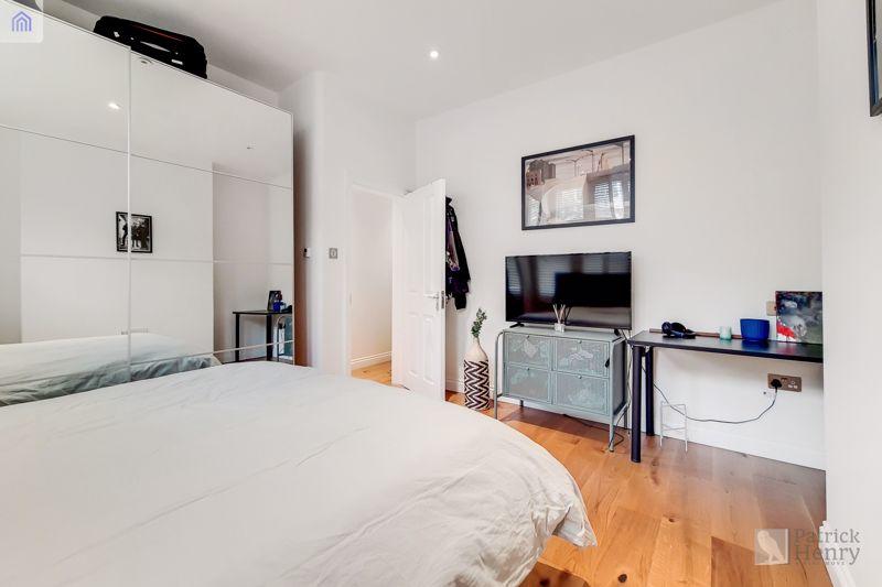 Main bedroom 2