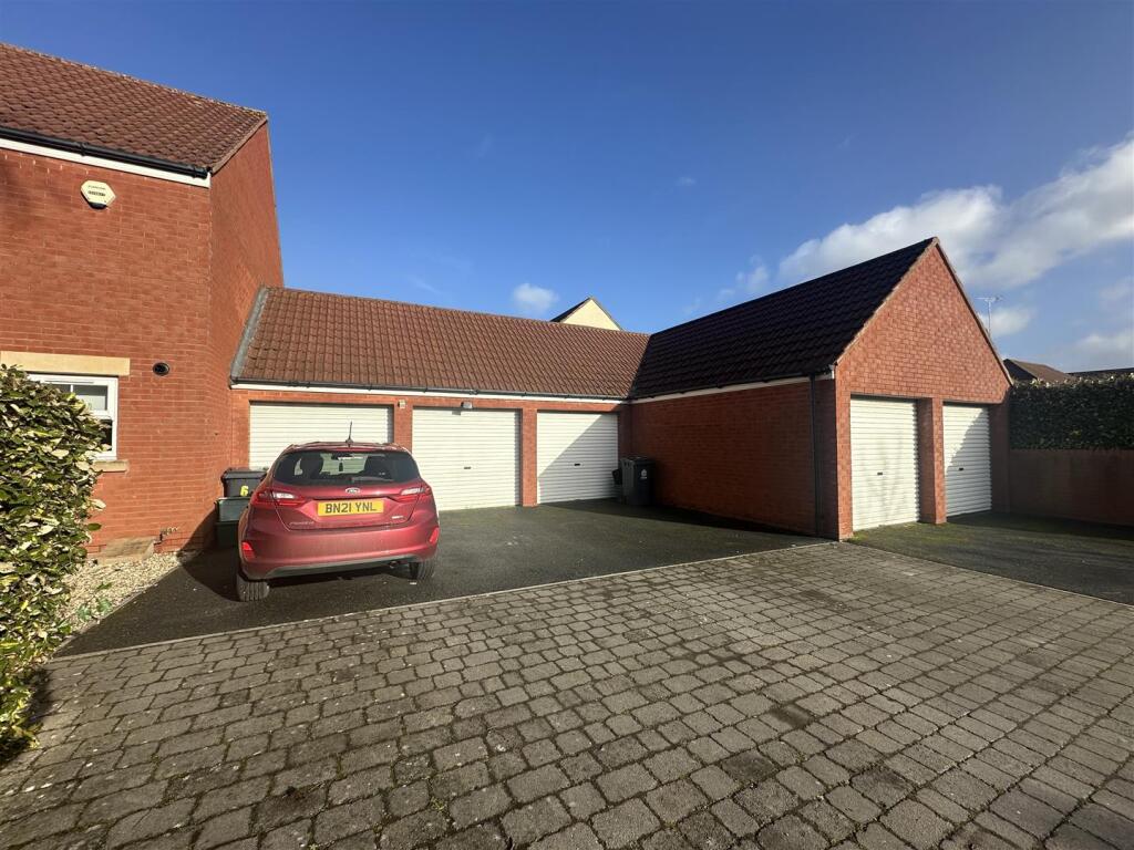 Garage I.jpg