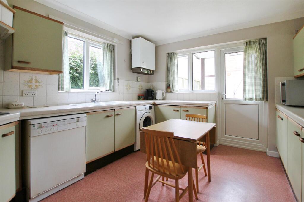 9017297-102608-133840152476558580-9c099dd7-cb38-1a