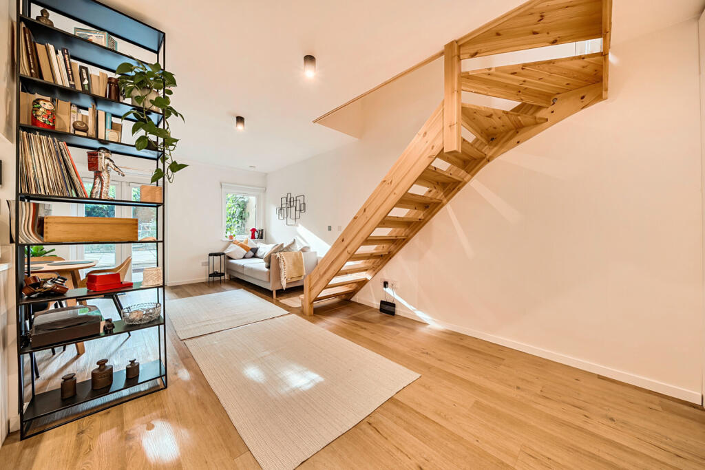 Kitchen/Reception