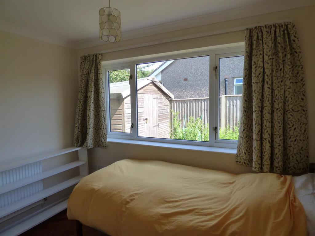 Bedroom 4.JPG