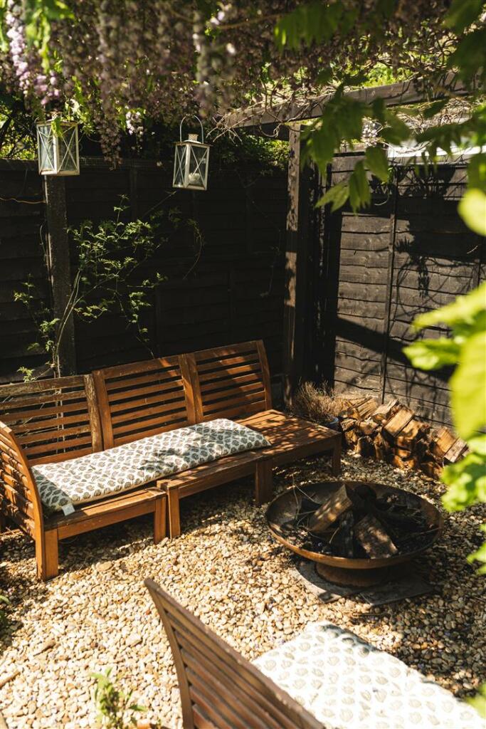 6a Median Road-7.jpg