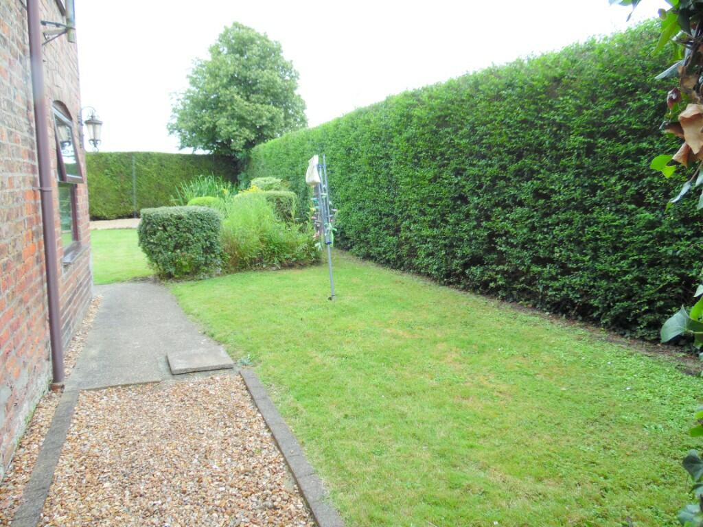 SIDE &amp; REAR GARDEN