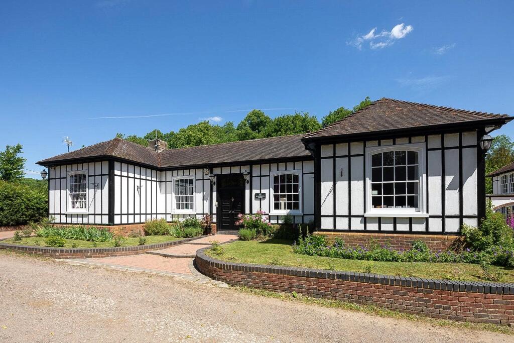 Whitehall Lodge