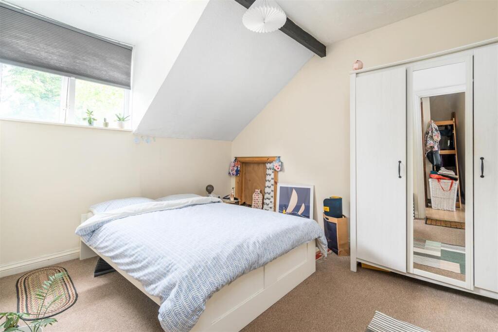 10, 121 Sandford Road_1.jpg