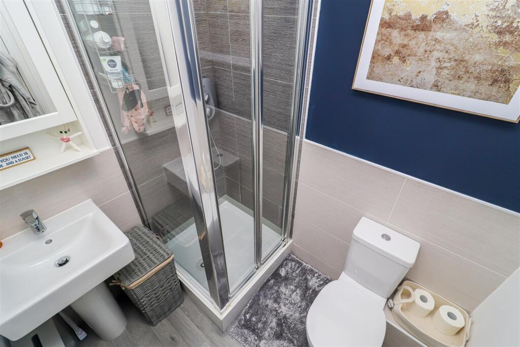 EN SUITE/W.C.