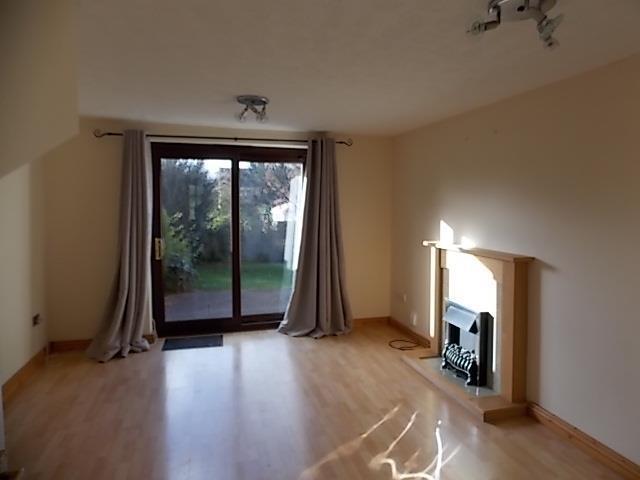 9 Manor living 2.jpg