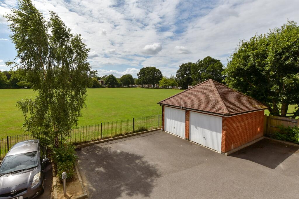 Workshop/Outbuildings