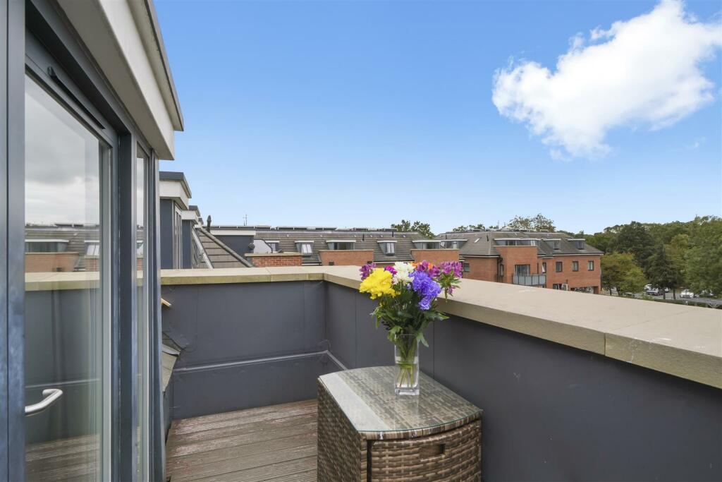 Flat 64, Maven Court - 7sf5lyFV6Q02t9X0RJAI.jpg
