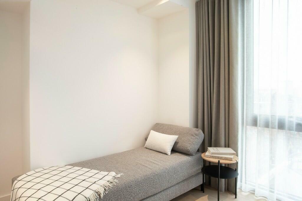 Bedroom 3/office