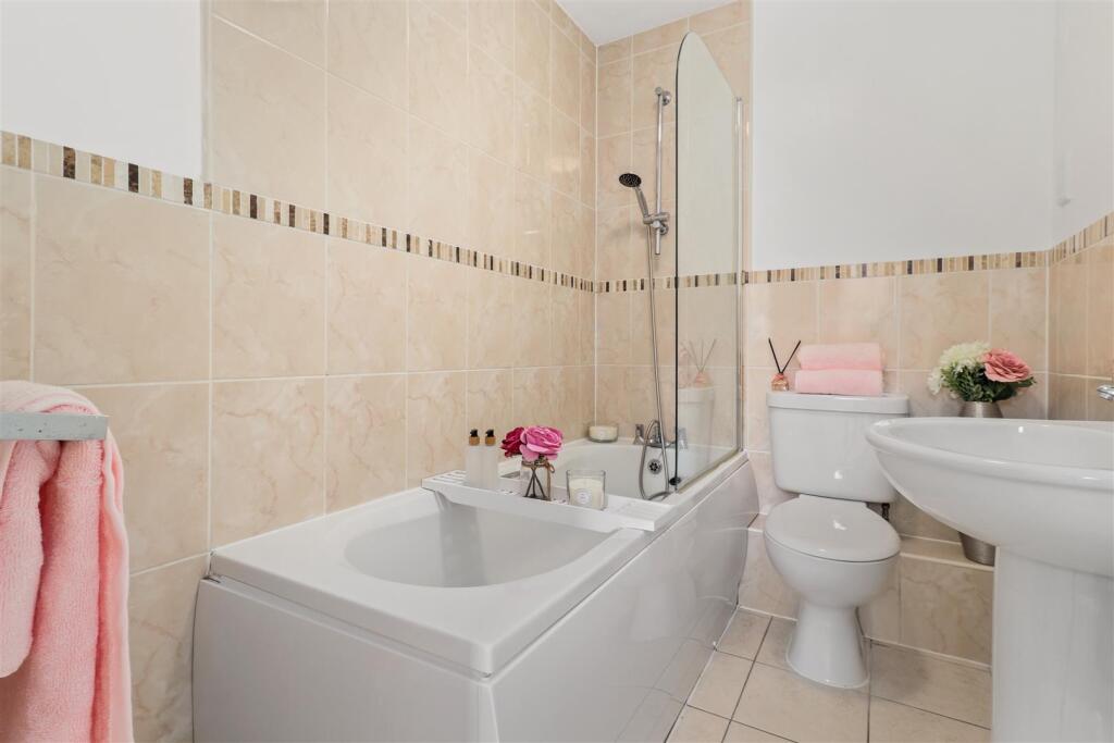 Main Bathroom