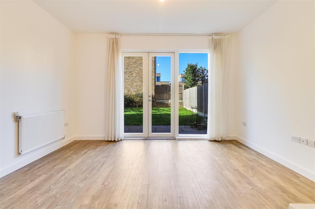 Dining Room (2)
