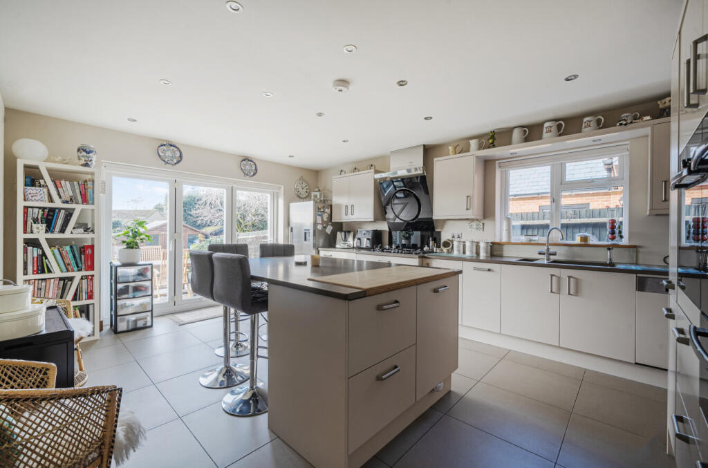 1381890-43-691f0c...