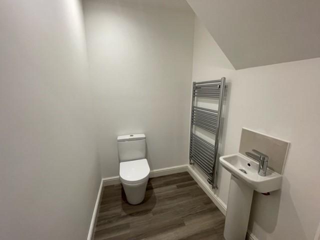 Cloakroom/wc