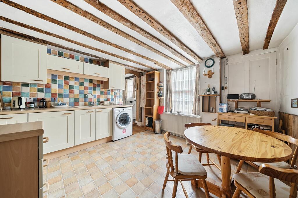 Kitchen/Dining Room (3)