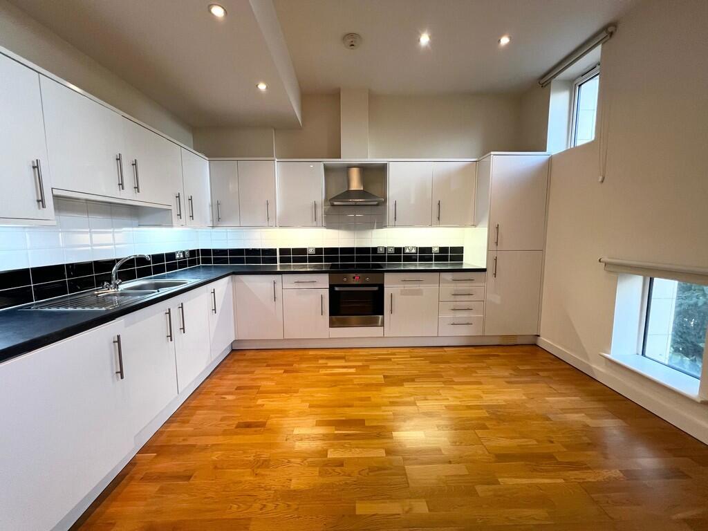 Kitchen 2 (2)