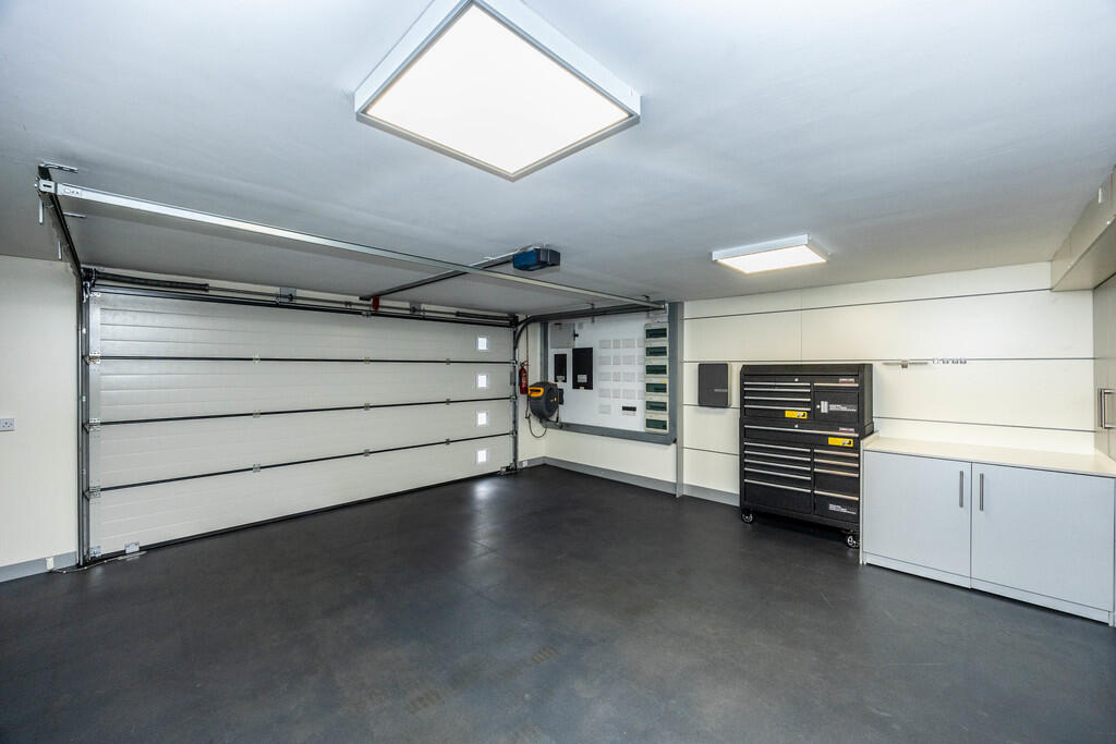 27PLLeeds-250425-...