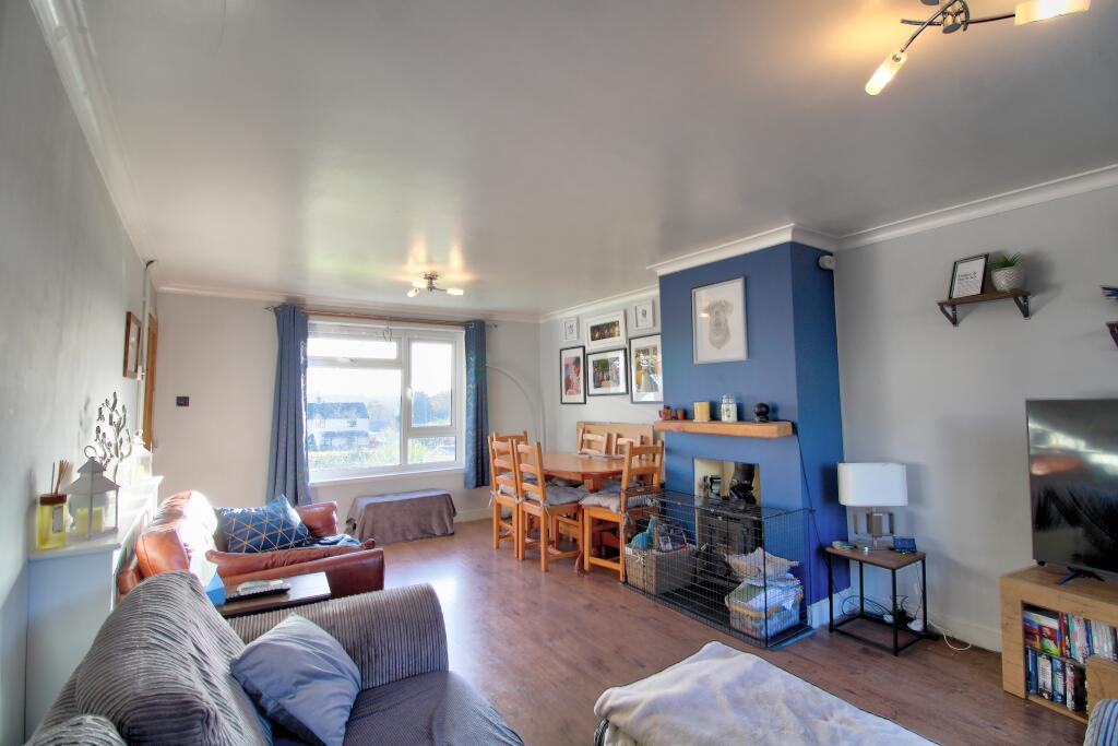 IMG_8234_5_6_Interior 4