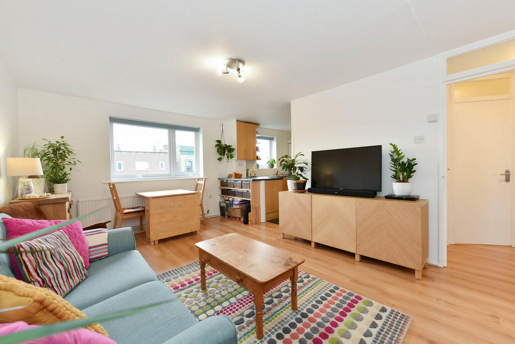 19 regency court ...