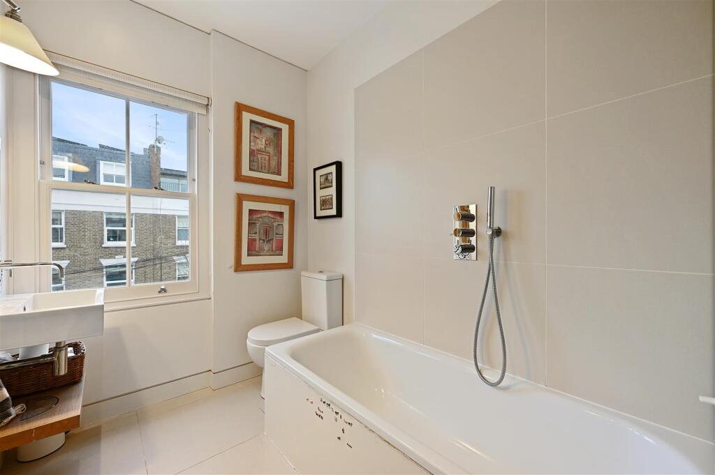 Southerton Road - Bathroom