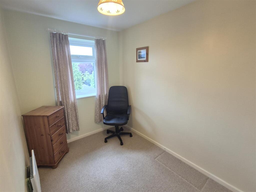 Single Bedroom