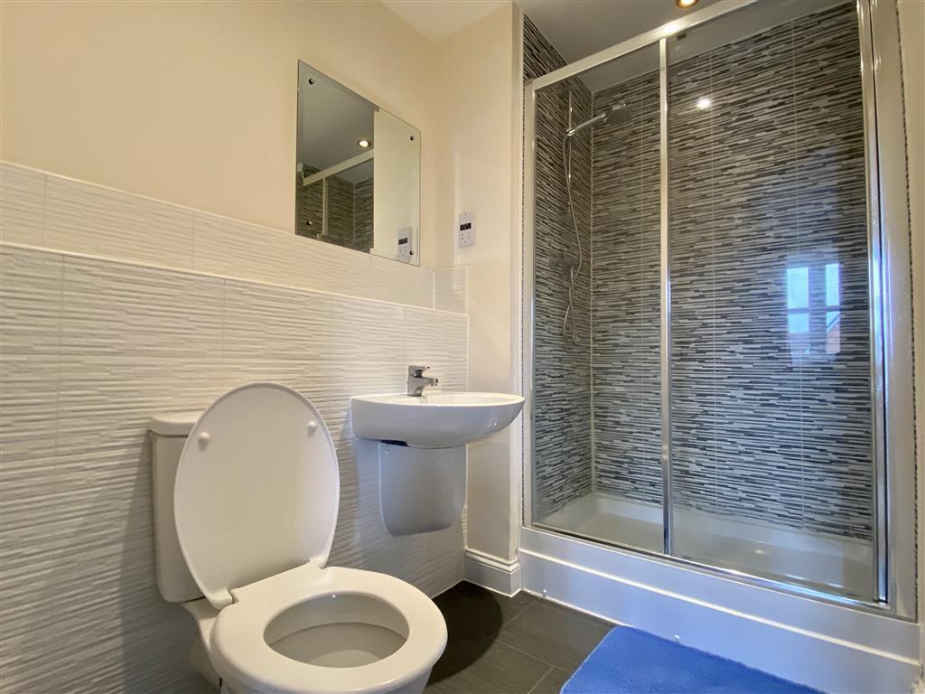 En-suite Bathroom