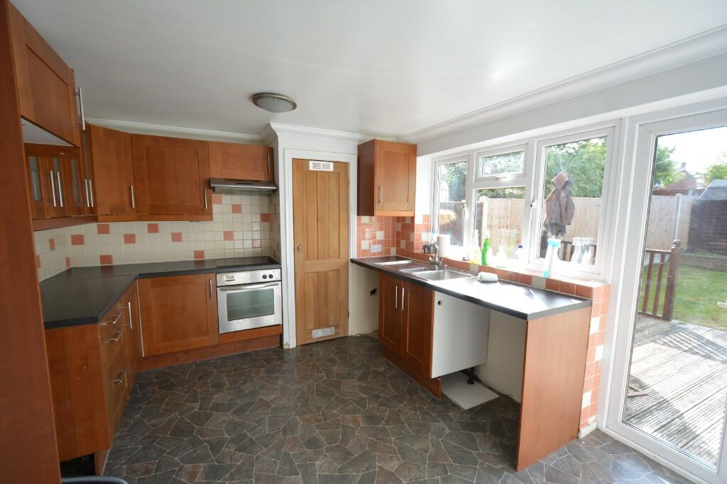 Fitted Kitchen: