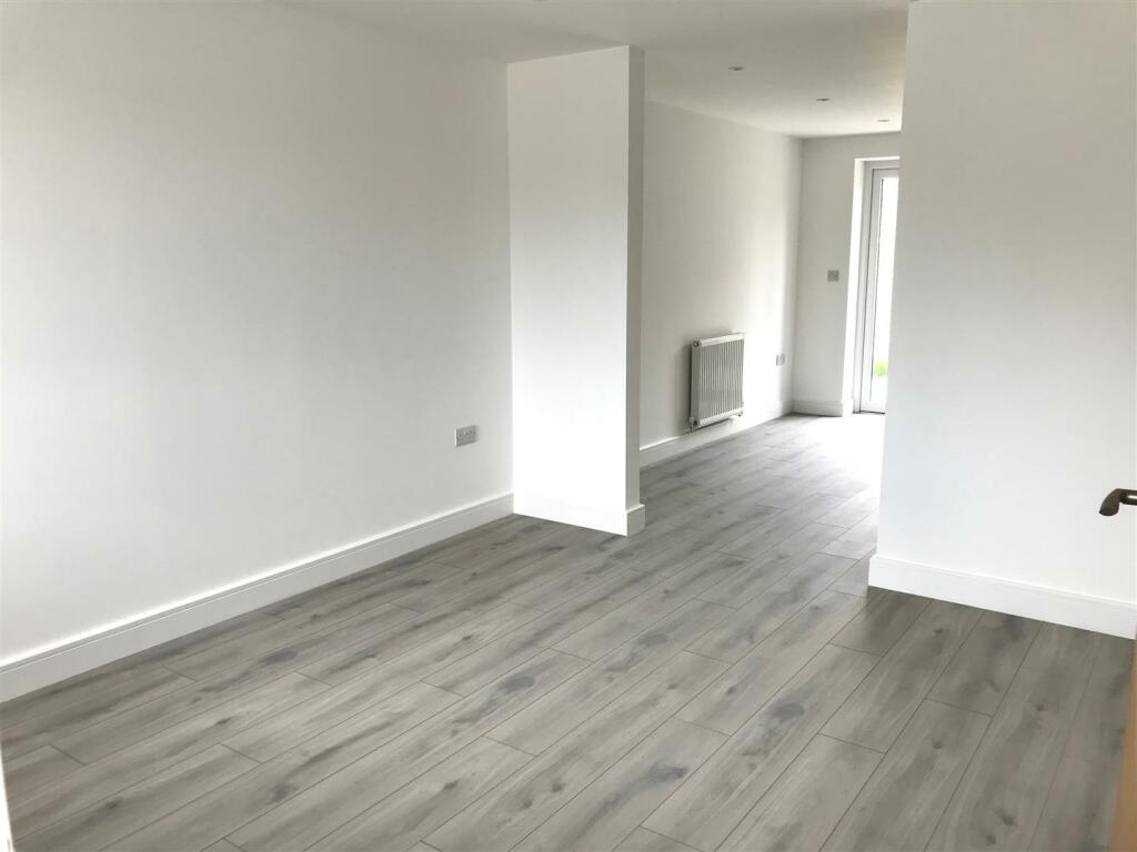 Lounge.jpg