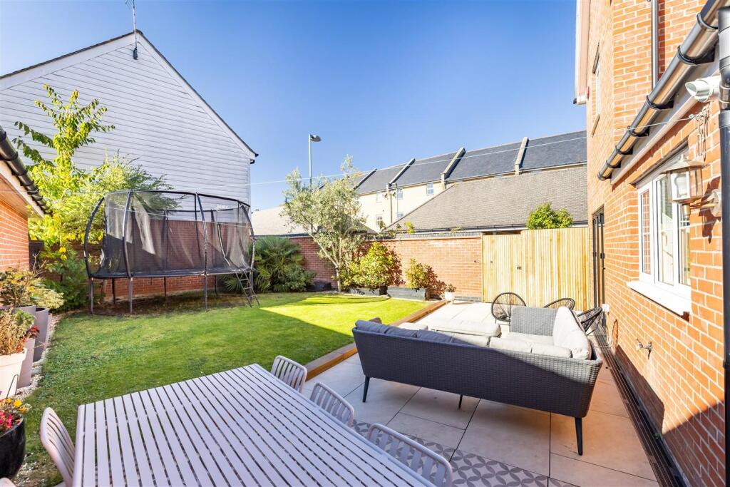 1 Boleyn Row  (28).jpg