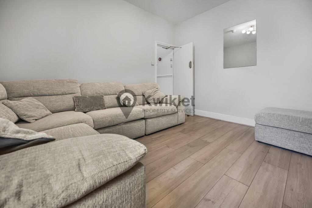 eZy Watermark_25-08-2024_07-14-04-9500AM.JPG