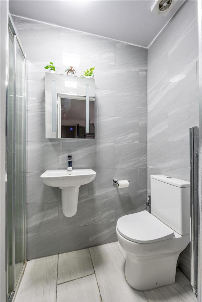 Bathroom-1.jpg
