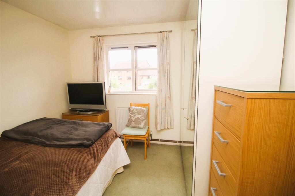 Bed 2.JPG
