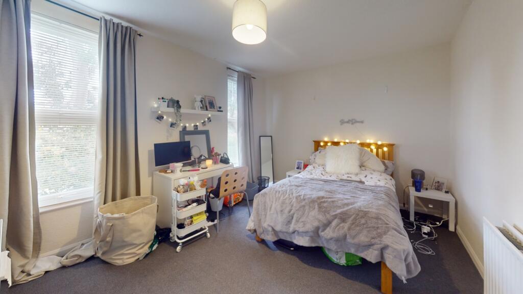 6-Cromwell-St-Bedroom (3)
