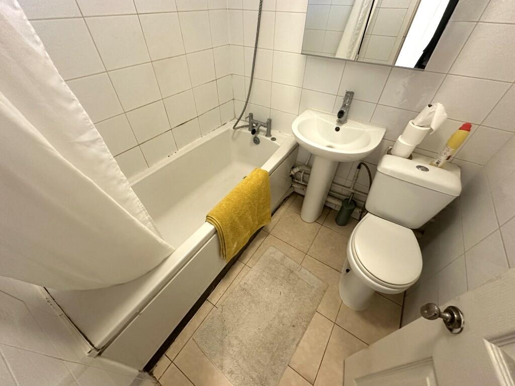 FITTED BATHROOM