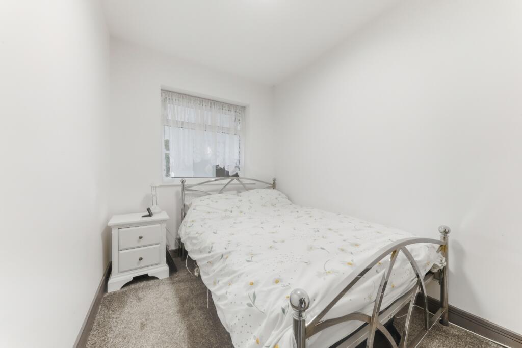 The Bungalows - EweMove Pontefract - Bedroom 1