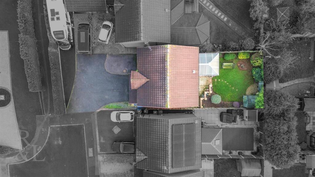 102 Lindisfarne (1).jpg