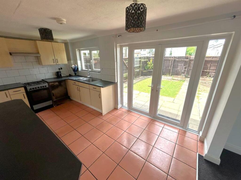 Grantham kitchen 1.jpg