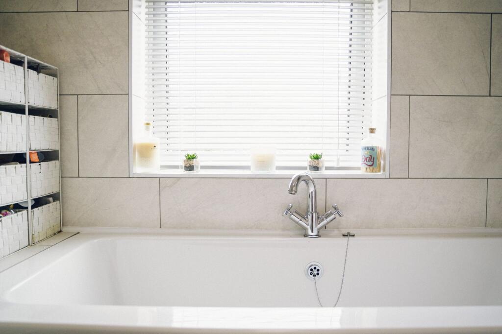 Ystafell Molchi / Bathroom