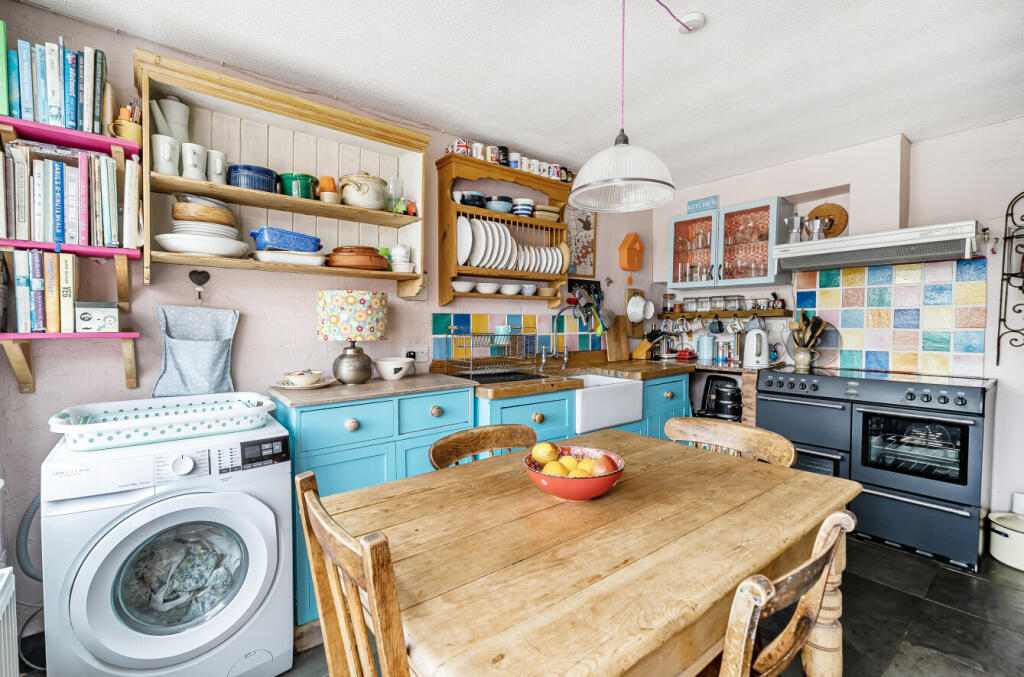 1314409-8-685c19d...