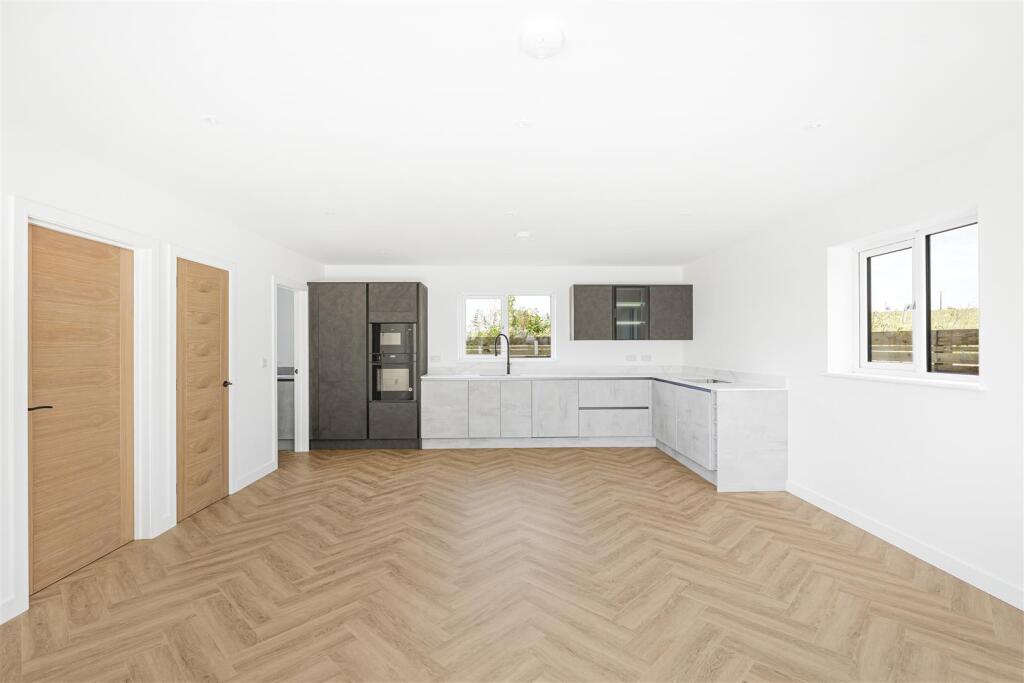 Spacious Open plan Living Space