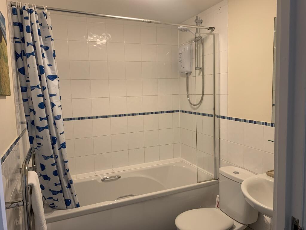 Main bathroom