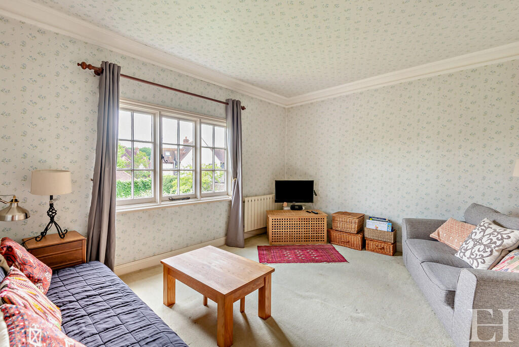 8608849-interiorW...