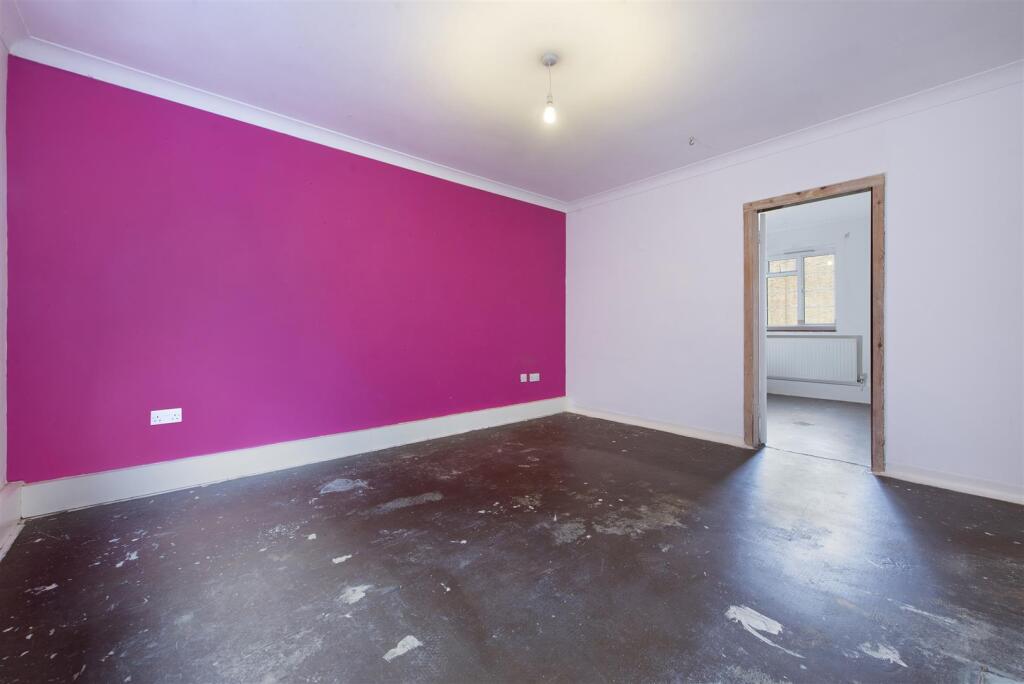 52846 Hi res (5).jpg