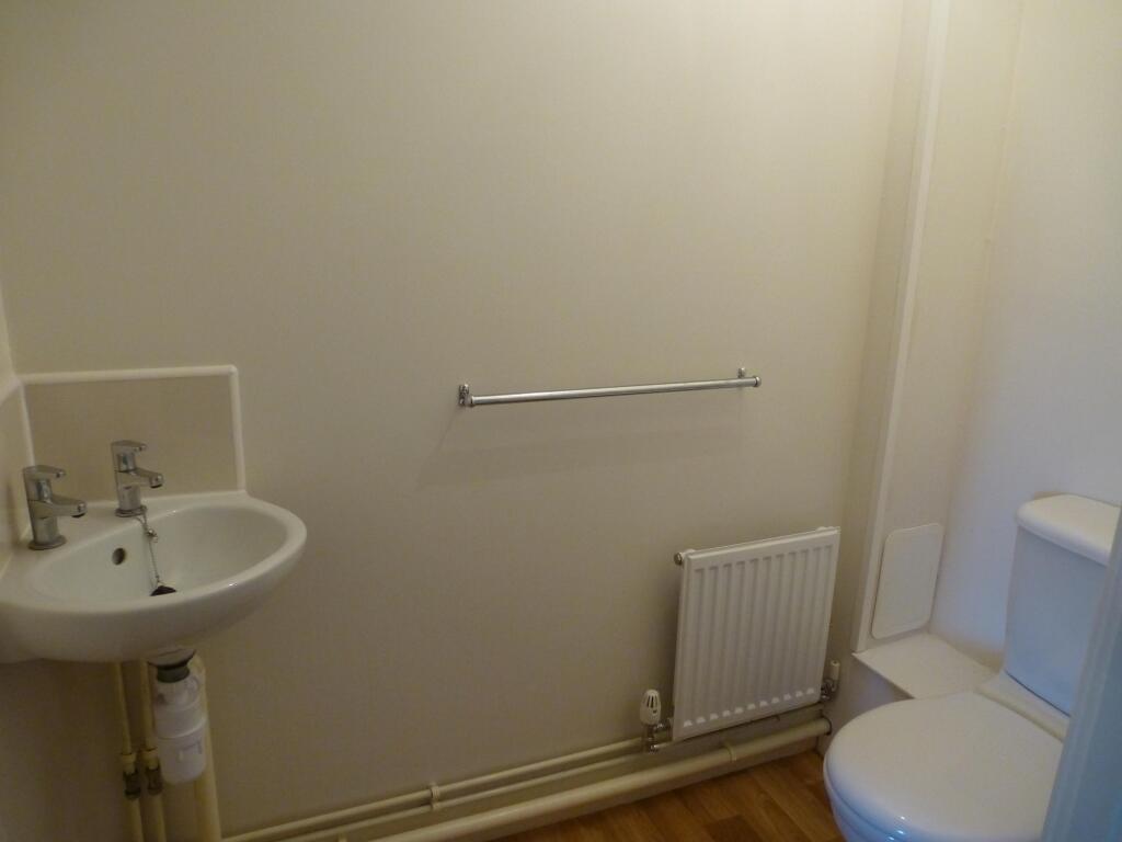 Cloakroom/wc
