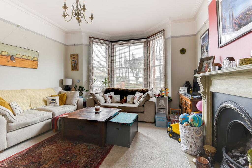 Living/Dning Room