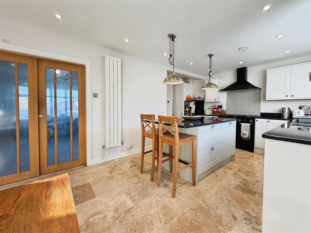 ce5bb865--487C-80F4-5F164392A15F-66107-00001A97371