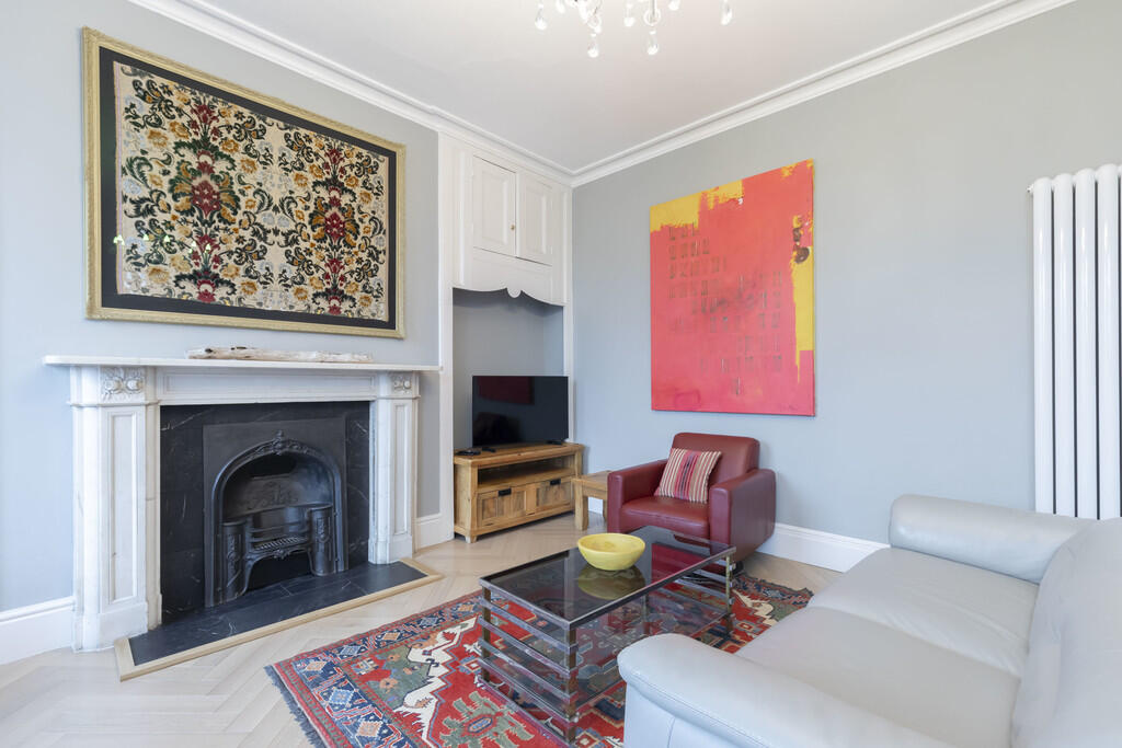 Flat 6, 12 Lansdo...