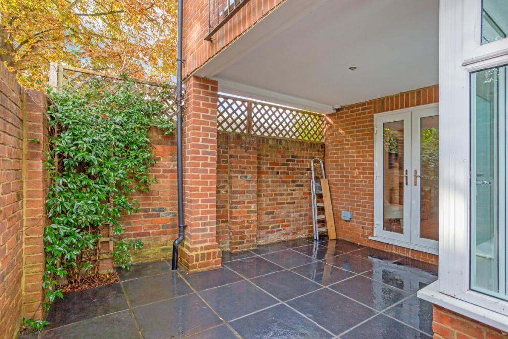 Pebble Cottage 32...